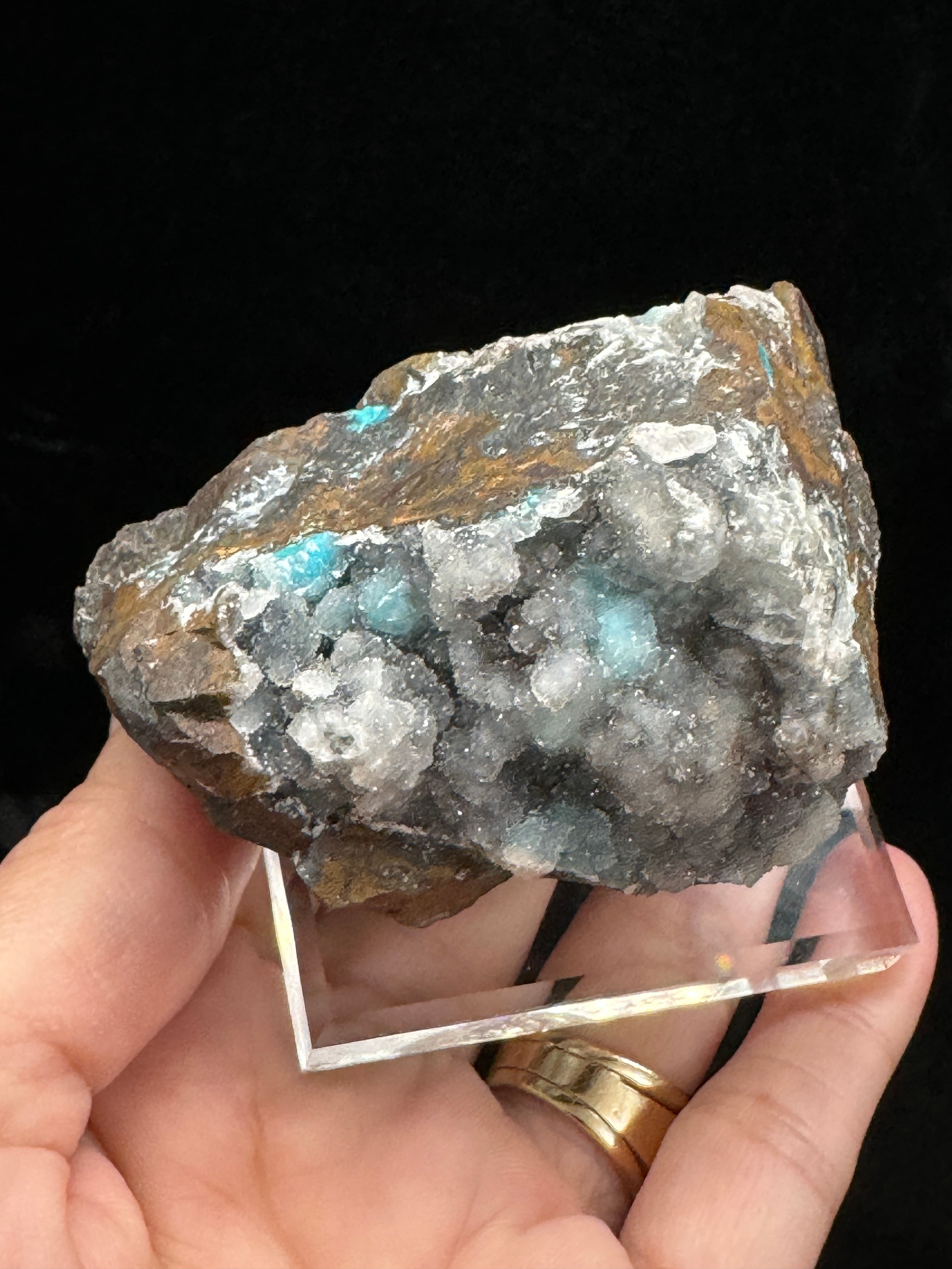 A lovely light blue Chryscolla and Chalcedony Druze. Lilly Mine, Peru. 144grams; 2.69" x 2.05" x 1.5" A terrific specimen for the locale and a nice gift for collector or Crystal enthusiasts! Free Shipping, Click to buy!