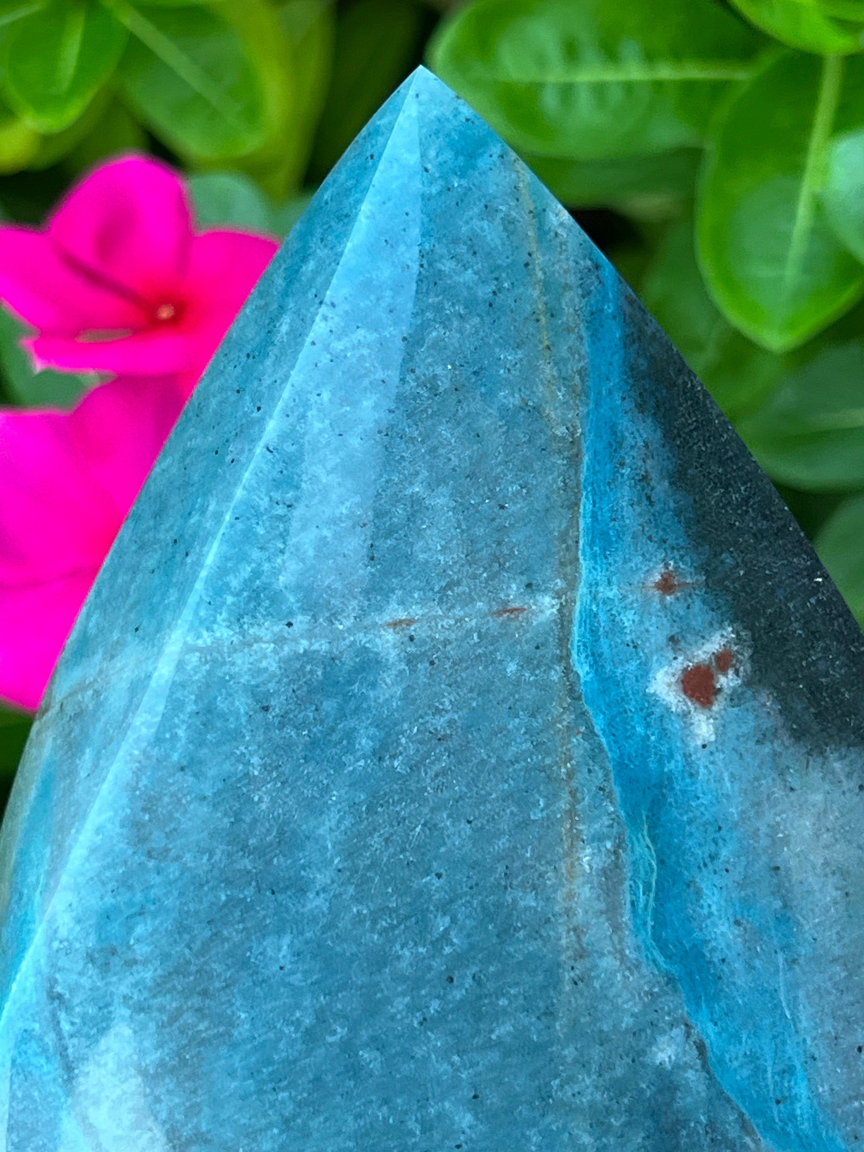 Trolleite is an exceptionally attractive stone presenting with many shades of blue, cream, and ivory hues reminiscent of a gaze into the far reaches of space or the welcoming shoreline patterns caused by ocean waves, sea foam and sandy beach.