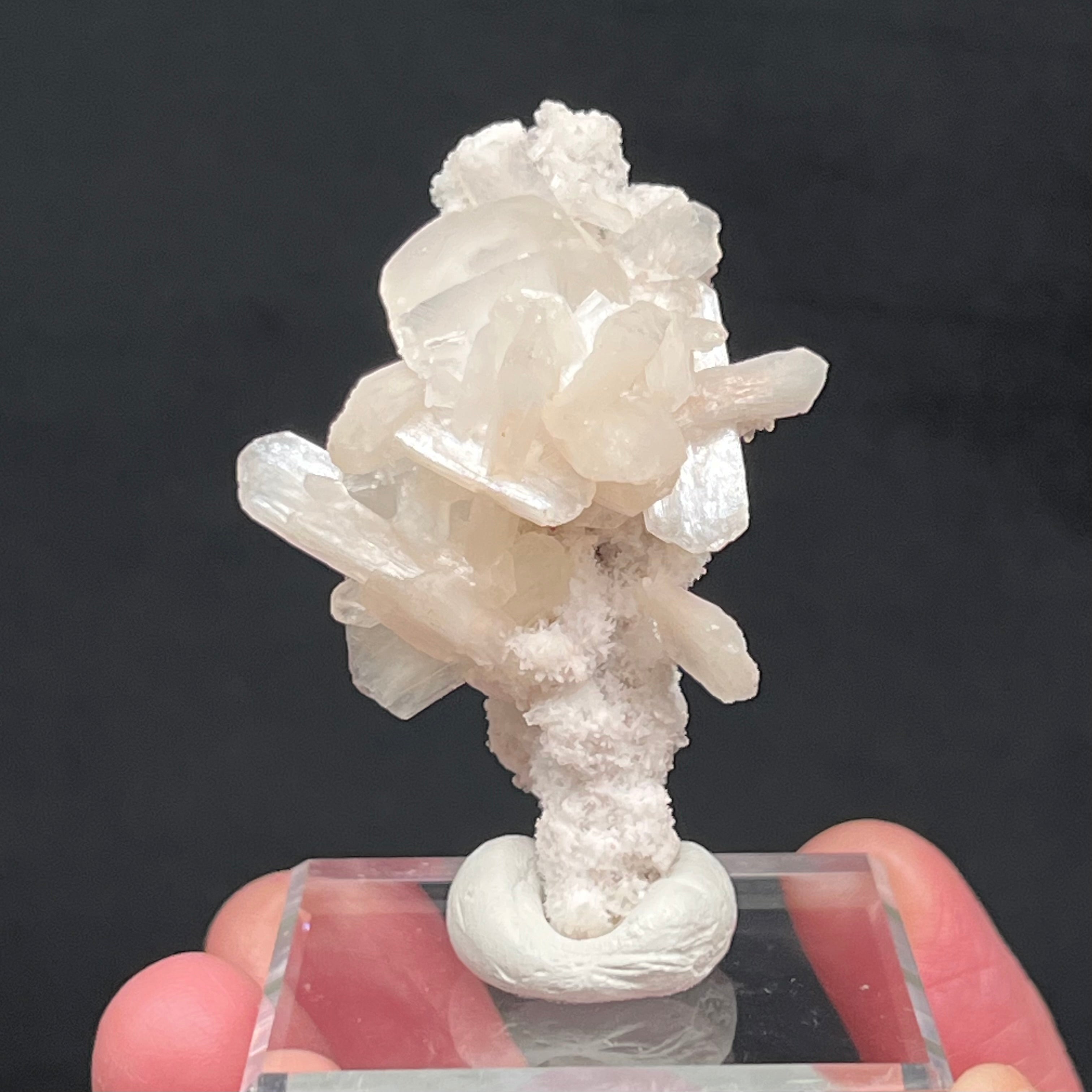 Stilbite, Calcite, Chalcedony mineral combination.