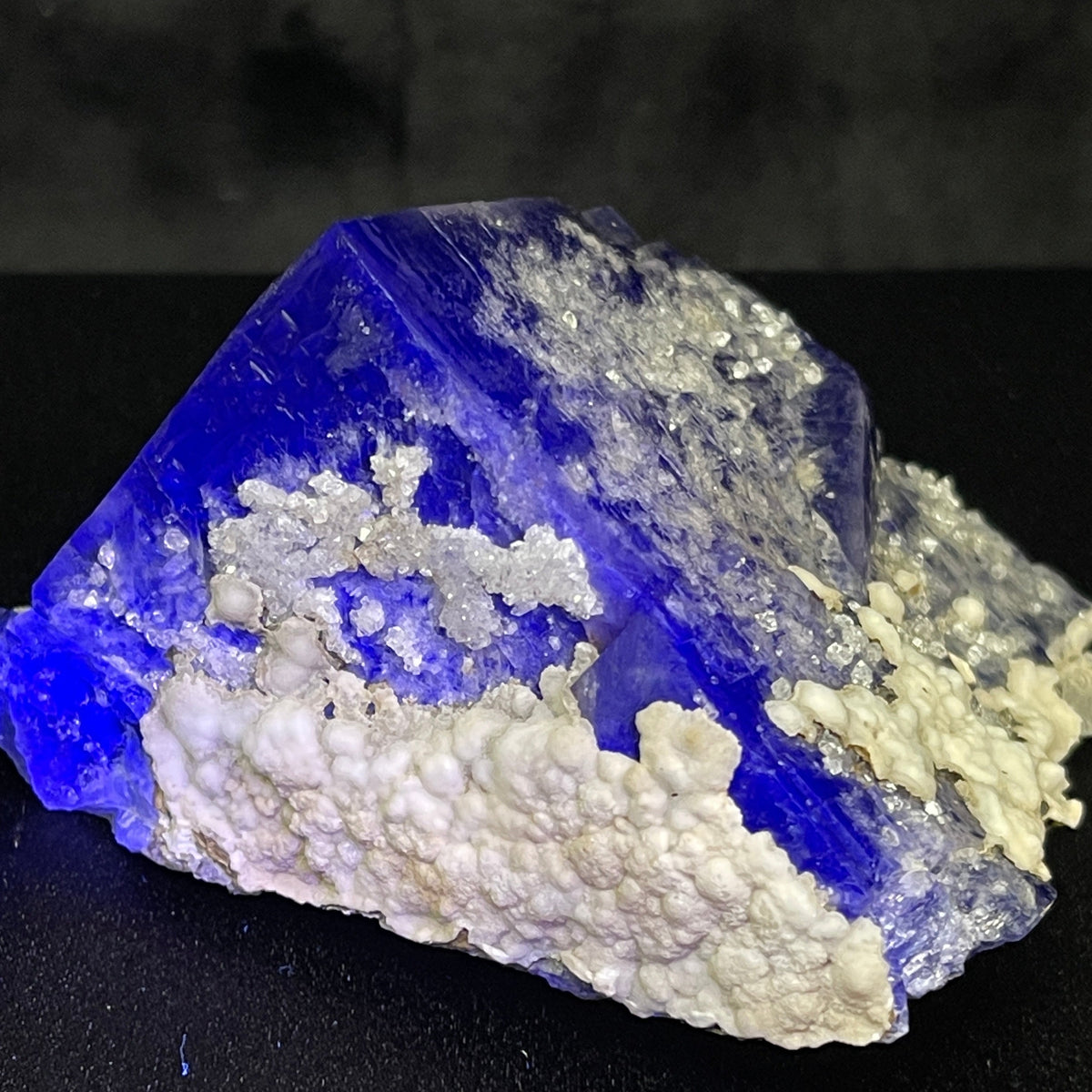 Fluorite New Find! SuperNova Pocket 322grams | CrystalRockology