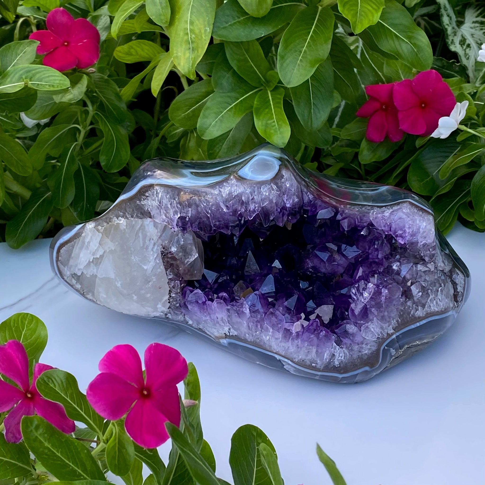 Aurolite -23 amethyst Crystal- deals energy, chakra