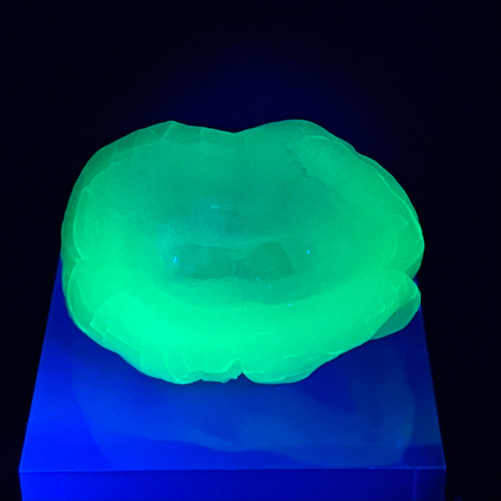 This Chalcedony Cup fluoresces nicely, exhibiting a captivating, attractive yellow-green color when exposed to UV light.