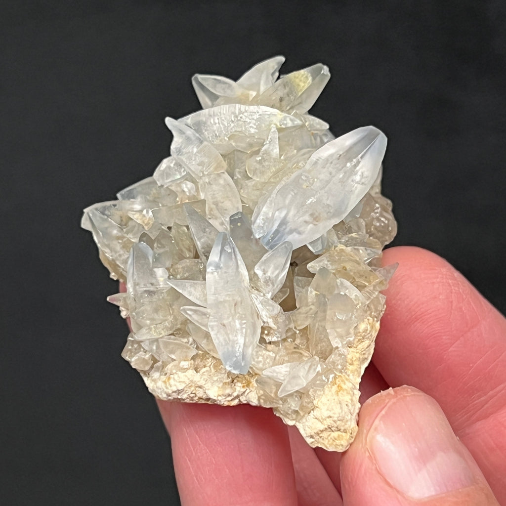 Contrary to some information on the internet, the terminations, those celestite crystals that present with flattened ends, are not cleaved or altered. The flattened tips are characteristic of how some of the celestite naturally forms in these pieces from Texas.