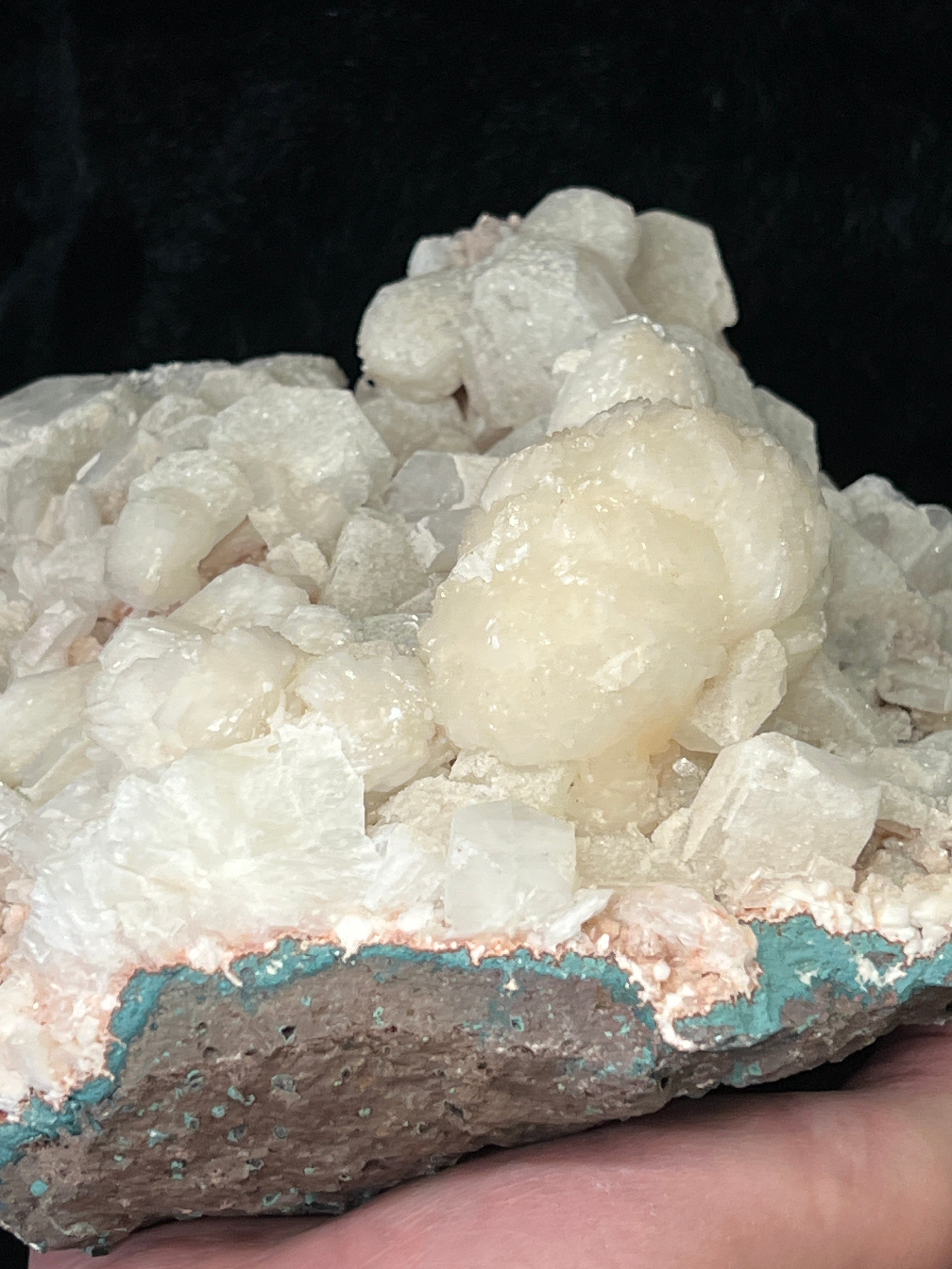 Large Apophyllite cluster