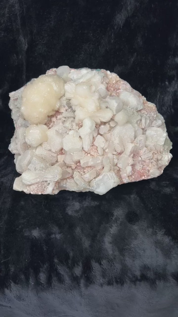 Apophyllite Zeolite Stellerite cluster