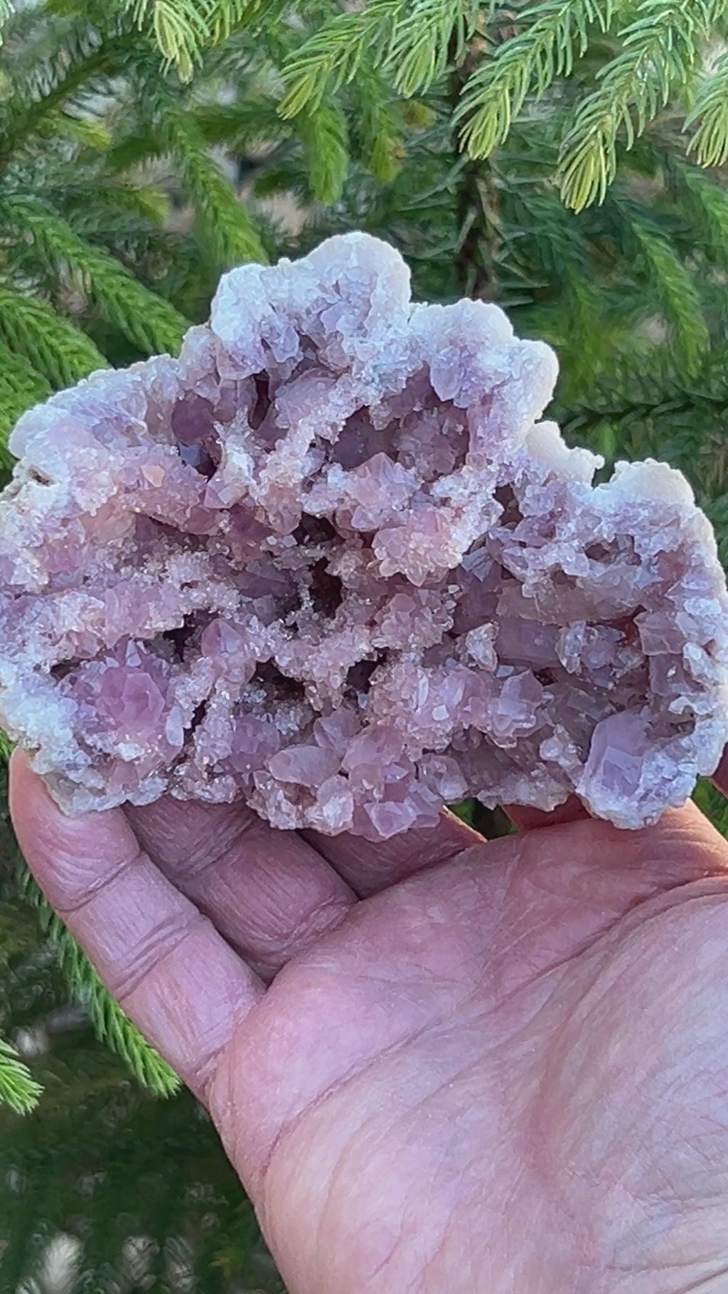 The condition of the facets, faces and terminations of the crystals in this Pink Amethyst Geode are exceptional and are an important reason, combined with the presence of double terminated crystals, rosette and bridge structures, this piece is representative of a higher grade specimen.