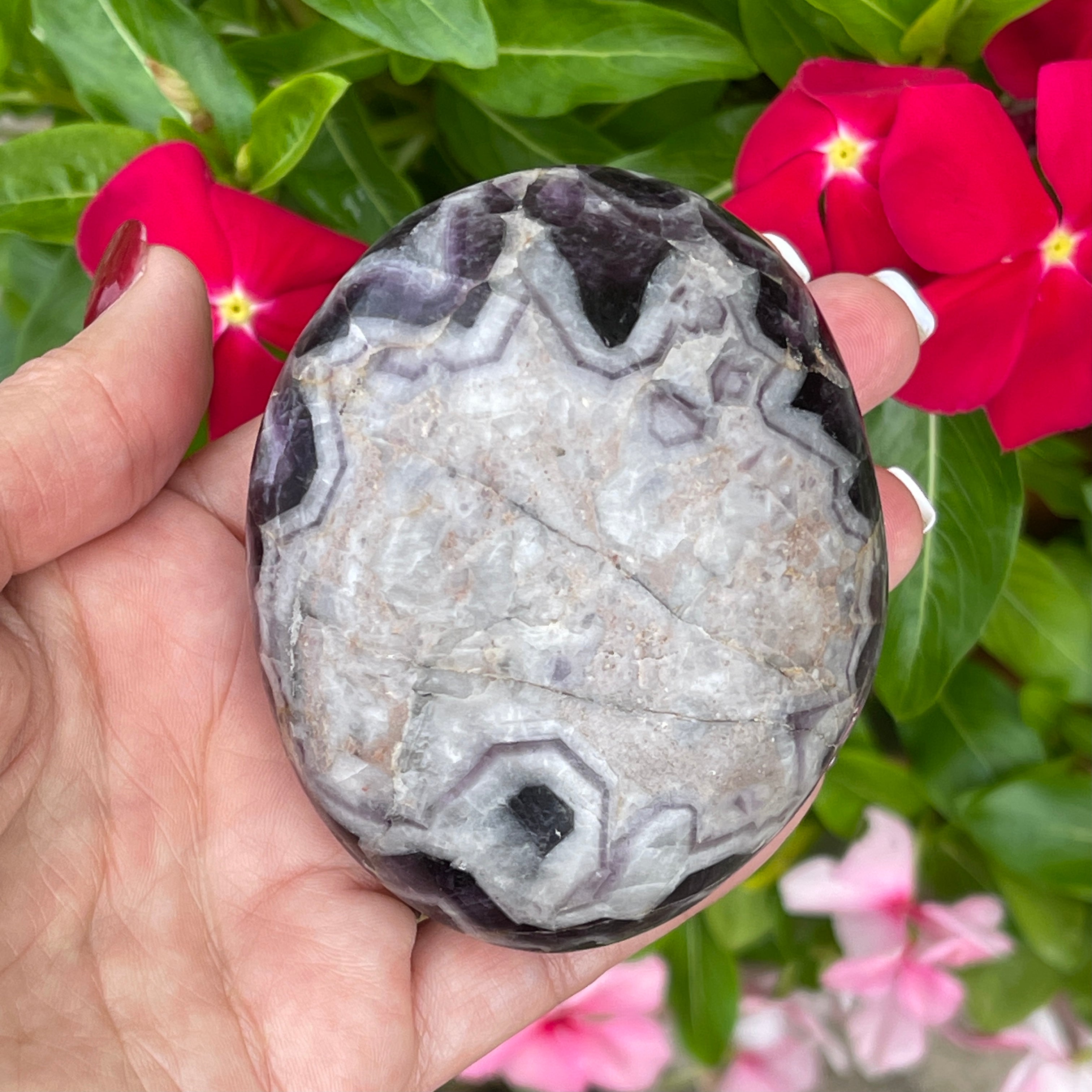 Chevron-Amethyst-Palmstone