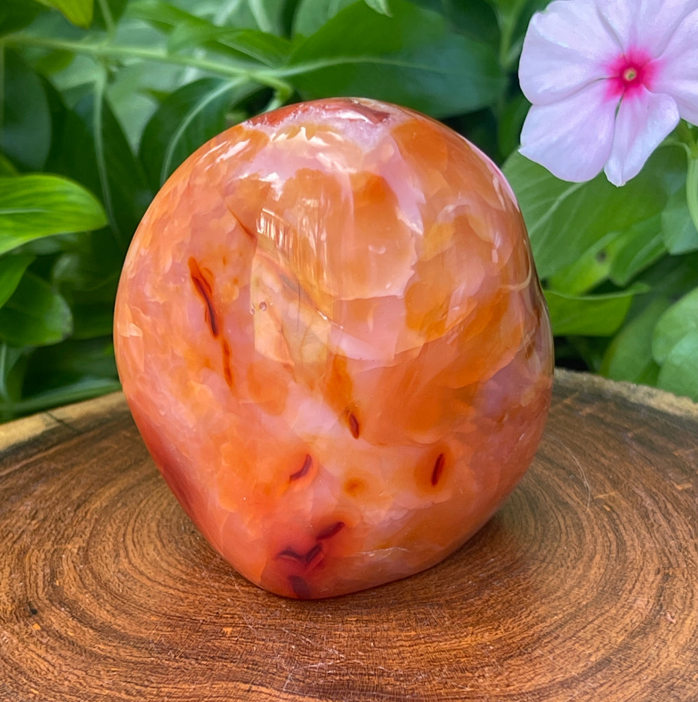 Carnelian Crystal Banded Standing with Heart | 205grams