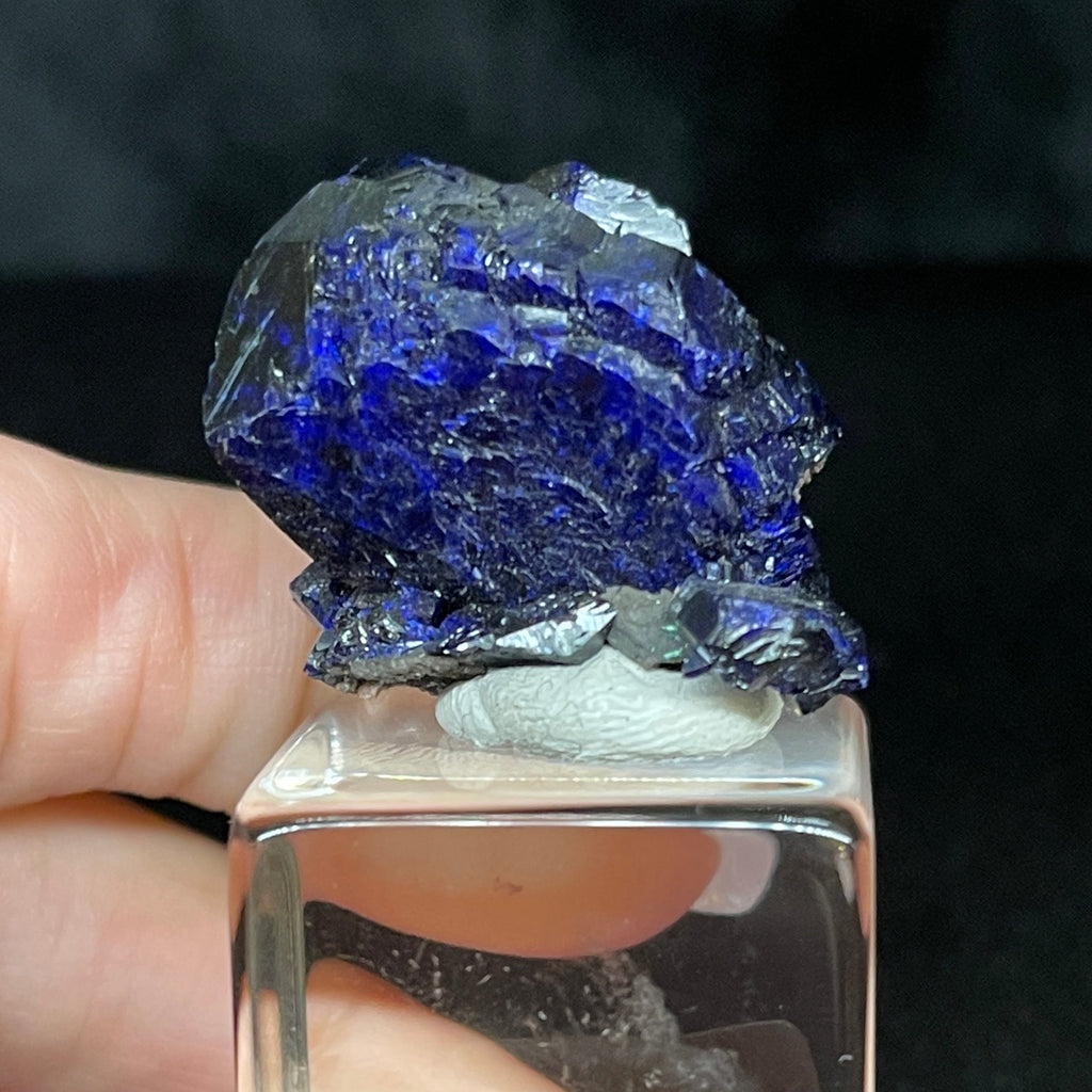Beautiful Azurite crystal with good luster and color from the Milpillas Mine, Santa Cruz Municipality, Sonora, Mexico.